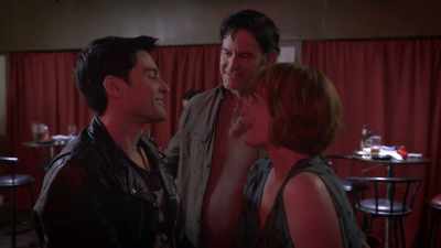 -This guy was in it.
-[chuckles] - Hall Pass Nightmare