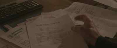 This guy had more debts
than a third world country. - Once Upon a Time in Hollyweird
