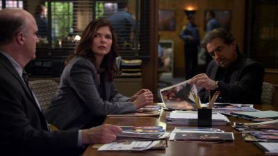 This guy targeted these women
through their online activity? - Criminal Minds