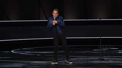This guy will end up on your back
with his heels into your nuts, - Sebastian Maniscalco: Stay Hungry