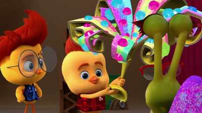-This hat I made might help.
-[gasps] - The Chicken Squad