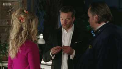 This is her priceless heirloom? - Shakespeare & Hathaway - Private Investigators