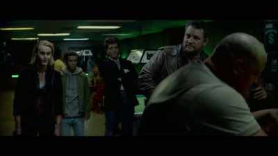 ‐ This here's a Brawlers bar,
Gary. - Reprisal