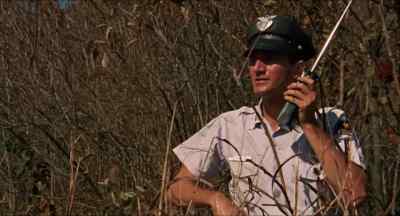 This here's Shagbag, you hear?
He's headed for the river. - In the Heat of the Night