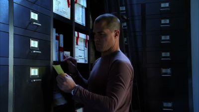 This hollow point's clean.
There's no sand-blasted effect. - CSI: Crime Scene Investigation