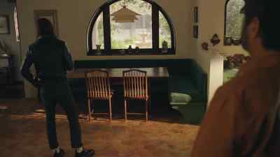- This house has great bones.
- Uh, yeah, it does. - No Good Deed