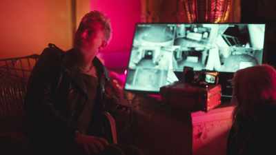 This house used to be very alive, - Living for the Dead