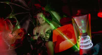 This is how I found youLet me demonstrateThis is your brain on the BoxAah This is my brain on the BoxDoes anybody else feel like a fried eggI'll have a bit more Thank youOh there's more But only the first one's freeHere's the bargainYou will help me steal - Batman Forever