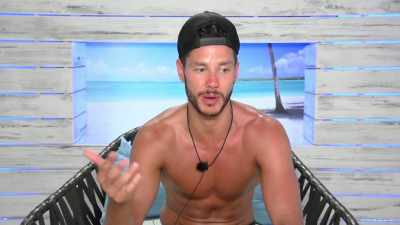 This is how I should
feel about a girl. - Love Island