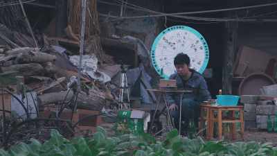 This is how we spinning-wheel
livestreamers are doing it. - Can't Feel Nothing