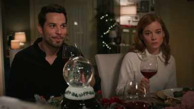 - This is incredible.
- What a year you two had! - Zoey's Extraordinary Christmas