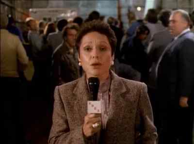 THIS IS A CHRISTMAS STORY
WITH A HAPPY ENDING. - A Very Brady Christmas