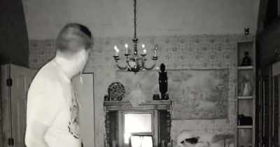 This is... and this is
gonna continue on. - The House in Between