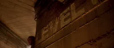 This is another nice shot with the torches... - AlienÂ³