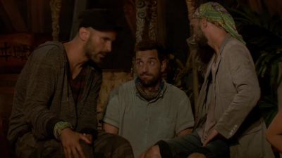 >> THIS IS LIKE THE WORST
COCKTAIL PARTY EVER. - Survivor
