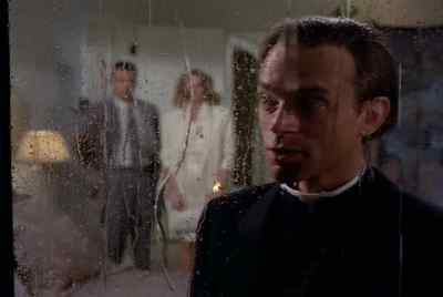 THIS IS WHERE SHE LIVED. - Moonlighting