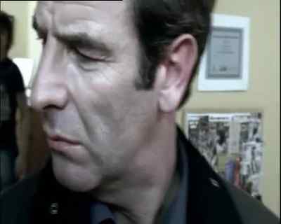 This isn't a teenager's bedroom. - Wire in the Blood