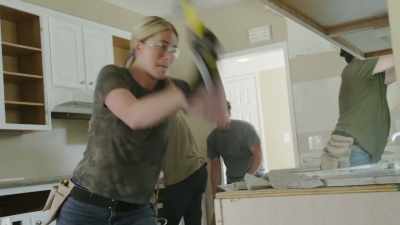 This isn't that big
of a kitchen. - Help! I Wrecked My House
