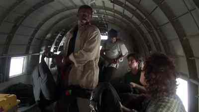 - This isn't gonna work.
- Oh, yes, it is. I'll take Amy. - Congo