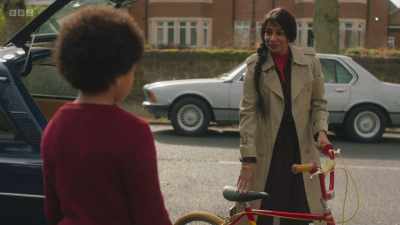 This isn't Jake.
Yeah, I know. - My Name Is Leon