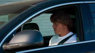 This kid's a ringer.
Watch her. - NCIS: Los Angeles
