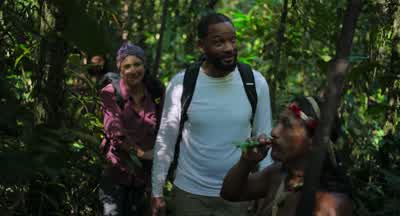 This leaf calls the toucan. - Pole to Pole with Will Smith