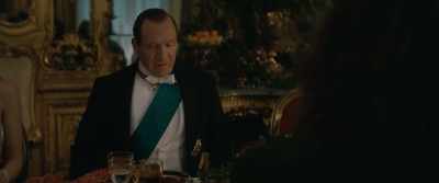 This leg is a fearful curse. - The King's Man