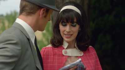 This lipstick on
Clifford's handkerchief - Ms Fisher's Modern Murder Mysteries
