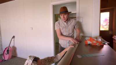 This is literally just like plywood,
like, stapled to this. - Trixie Motel