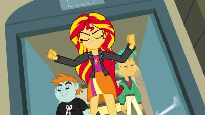 This looks terrible - My Little Pony: Equestria Girls