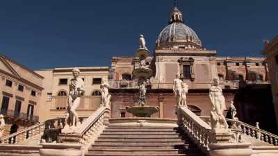 This magnificent architecture - Stanley Tucci: Searching for Italy