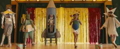 ♪ This is Major Tom to Ground Control ♪ - Troop Zero