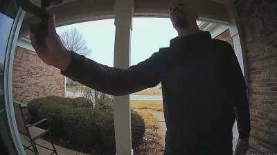 This man heard a loud bang
on his door - Neighborhood Wars