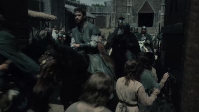 This many people on the road,
someone must have seen them. - The Last Kingdom