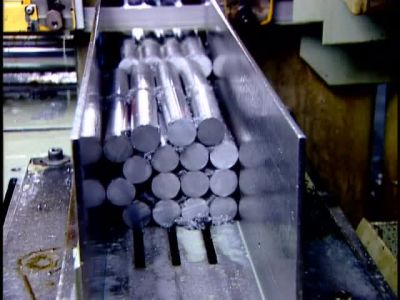 THIS MILLING PROCESS TRANSFORMS
EACH BLANK INTO A TOOL. - How It's Made