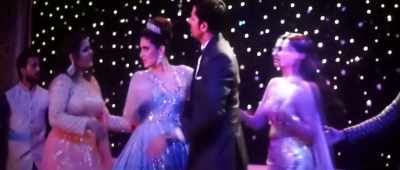 This moon, the golden tree...
very different decoration. - Veere Di Wedding