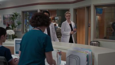 This morning, who did you
give the Calderon chart to? - The Good Doctor