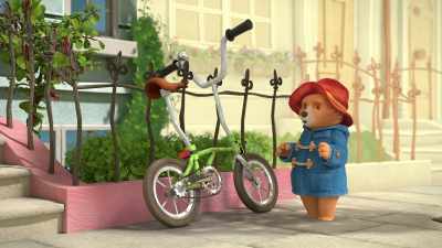 This is Mr. Brown's bike.
Better not get this wrong. - The Adventures of Paddington