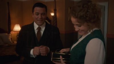 This must be for me. - Murdoch Mysteries