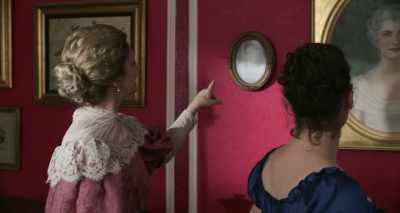 - This is my cousin... Mandy?
- She died. - Lady of the Manor