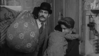 This is my missus. - Hester Street