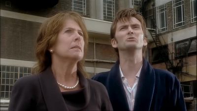 This new hand It's a fightin' hand - "Doctor Who" The Christmas Invasion
