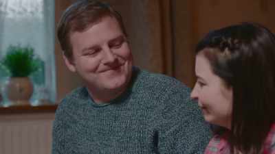 - This is nice.
- Oh, they do a decent curry chips, - Nowhere Fast