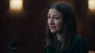 This is not a press conference,
Mrs Dean. - The Victim