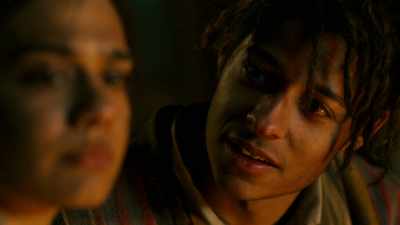 This is not what a woman
should have to do to talk - The Wheel of Time