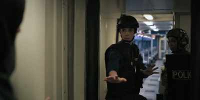 ...this object in your hand
is the initiation device? - Bodyguard