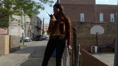This is Officer Rojas
of Intelligence. - Chicago P.D.