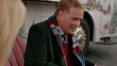 This is our pocket-sized
travel version. - Ms. Christmas Comes to Town