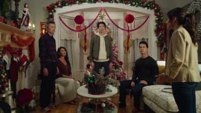 This party is a circus,
and it's embarrassing. - A Big Fat Family Christmas