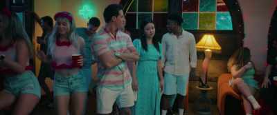 This party is sick. Yeah, how does
a student afford a place like this? - The Re-Education of Molly Singer